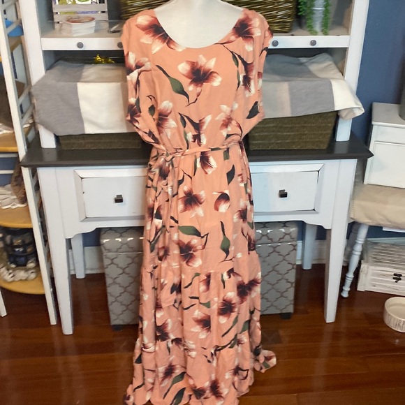Ava & Viv Dresses & Skirts - Ava & Viv Peach Floral Sleeveless Maxi Dress W/Elastic Waist & Tie Size 3X